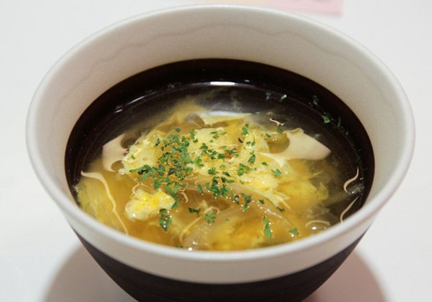 Японский вермишелевый суп с яйцом