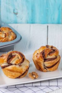 Краффины с шоколадной пастой