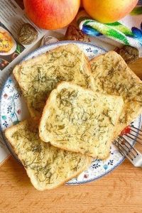 Гренки-пятиминутки с сыром в духовке